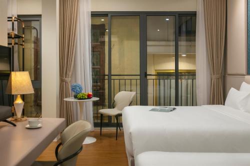 Dong Xuan Boutique Hotel — View (from property/room)