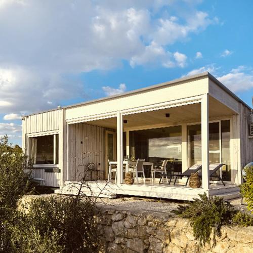 Buqez Eco Resort - calm beach house 17