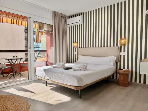 Marbella Beachfront Studio - EaW Homes