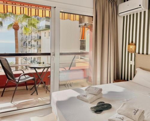 Marbella Beachfront Studio - EaW Homes