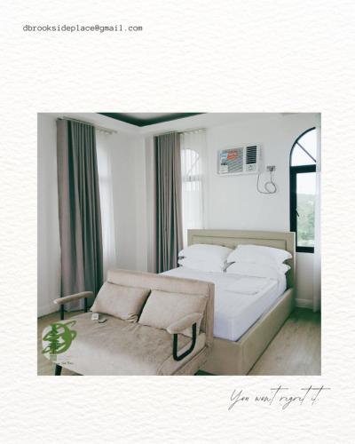 Postel nebo postele na pokoji v ubytování D'Brook Side Place