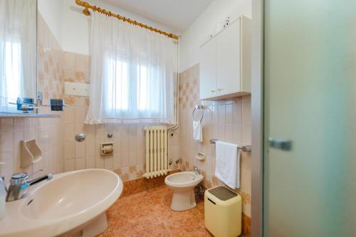 Koupelna v ubytování La Casa di Giulio - Murano Faro & Wi-Fi