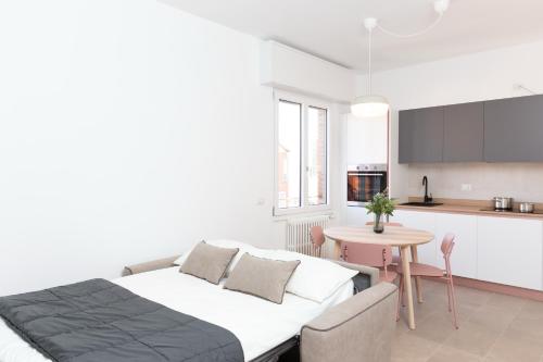 Køkken eller tekøkken på ArtStay - Apt 1 Near Station, Melegnano Martesana