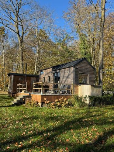 Budova, kde se chata nachází