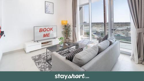 Free housekeeping visits during your stay - StayShort - Tranquil 1BR in Dubai South - Perfect for 2