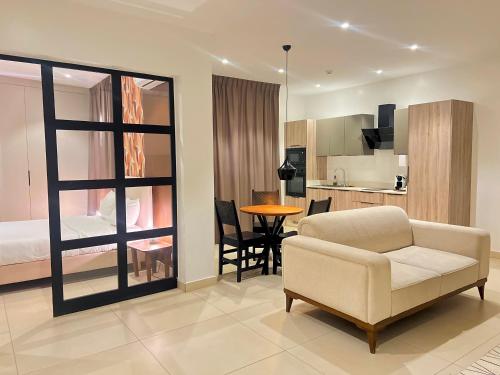 Η κουζίνα ή μικρή κουζίνα στο AfricaWorks Suites