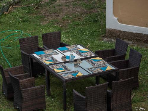 En have udenfor Villa Montale Historical Apartment I Limoni