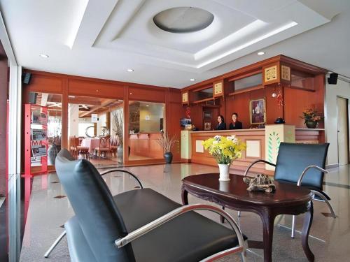 Kuchyň nebo kuchyňský kout v ubytování Kiengpiman Hotel