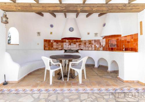 Foto Inftour La Fustera Villa 4