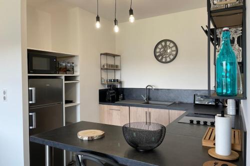 Two-bedroom flat with terrace near the harbour and town centre