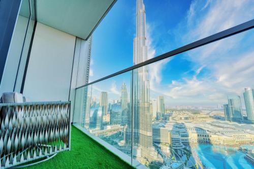 ROME x DXB with Full Burj and Fountain View in Downtown Dubai
