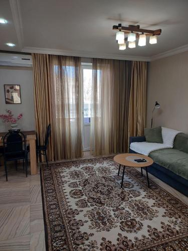 Prostor za sedenje u objektu Apartament centru Negruzzi