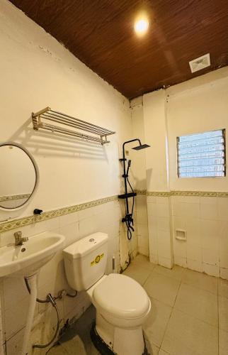 Phòng tắm tại LALEAH Transient House