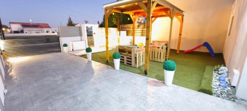 Balkón nebo terasa v ubytování Light garden