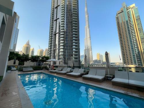 Noir x DXB a High Floor 1BDR in Downtown Dubai