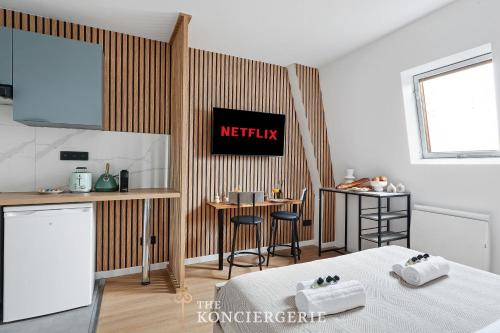 Cuina o zona de cuina de Studio Chic et Cosy - Boulevard Kellermann