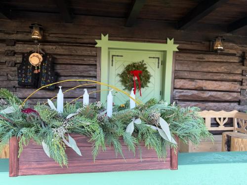 Billede fra billedgalleriet på Clop&Cojoc Rustic old wooden house i Bocicoiel