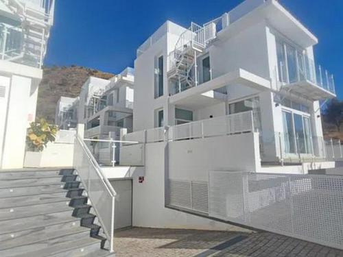 Ảnh trong thư viện ảnh của Preciosa casa con piscina privada ở Maro