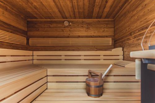 トリンスにあるAlpen Gasthof Apartments Hohe Burgのギャラリーの写真