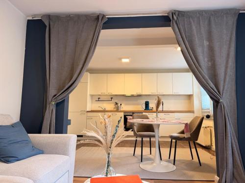 Køkken eller tekøkken på Royal Blue Residence Elegant, Quiet and Exclusive