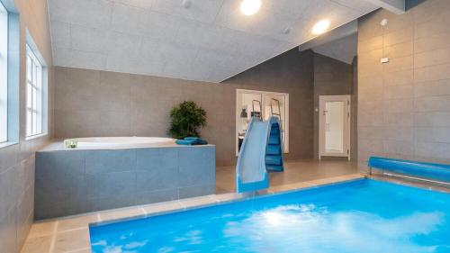 Swimmingpoolen hos eller tæt på Villavilla #460 - Houstrup Strand, Vestjylland