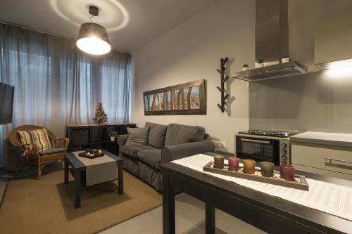 Køkken eller tekøkken på Annita's Cozy Loft Volos