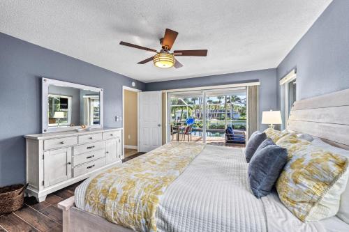 En eller flere senge i et værelse på Gulf Birdie - 5551