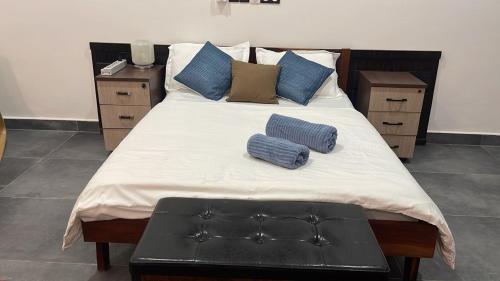 En eller flere senge i et værelse på Villa Soleil, Face a la Mer C3