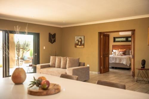 Posezení v ubytování Golden Impalas Bush Resort