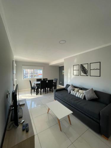 Et tv og/eller underholdning på Alsina Departmento