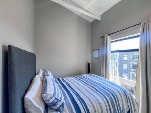 Giường trong phòng chung tại Anchor of Faith