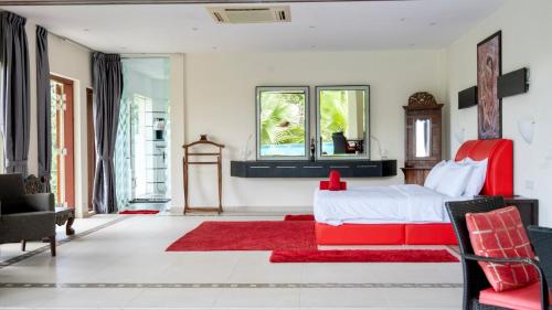 En eller flere senge i et værelse på The Diamond View Villa, Private Pool & Jacuzzi