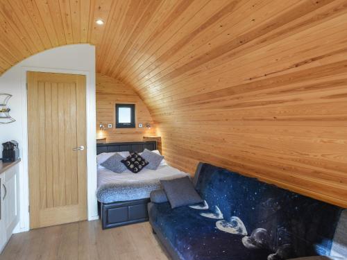 Khu vực ghế ngồi tại Luna Holiday Pod - Uk48590