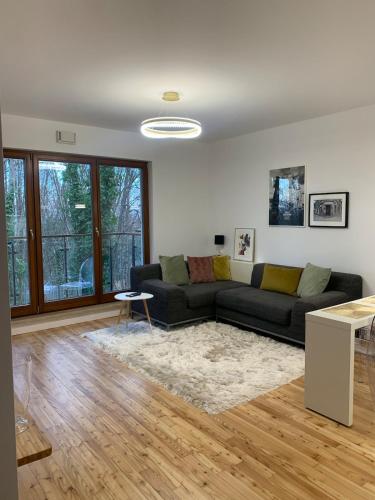 Elegant 2room apartment just 12 min to the beach