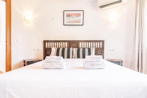 Spacious Andalusian villa with private pool REMS photo 15
