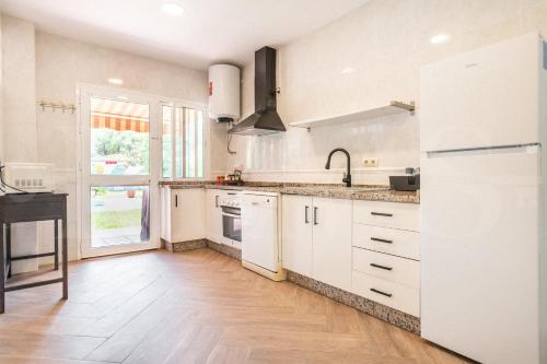 Spacious Andalusian villa with private pool REMS photo 27