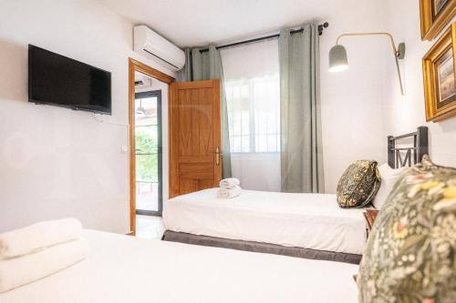 Spacious Andalusian villa with private pool REMS photo 18