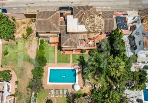 Spacious Andalusian villa with private pool REMS photo 41