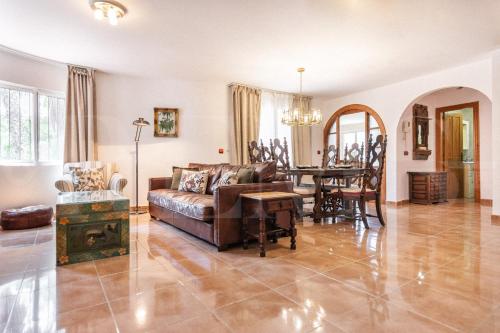 Spacious Andalusian villa with private pool REMS photo 32