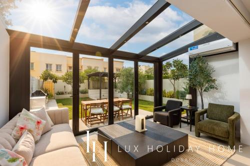 LUX The Serene Springs Villa
