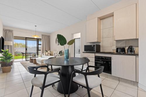 Kuchyň nebo kuchyňský kout v ubytování Prime location and security estate