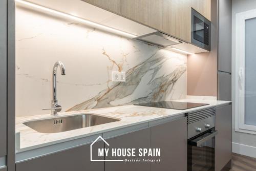 MyHouseSpain - Elegante y moderno a pasos de Sol