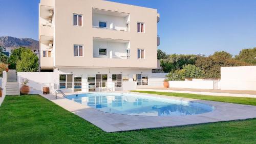 Mastorakis Hotel and Studios