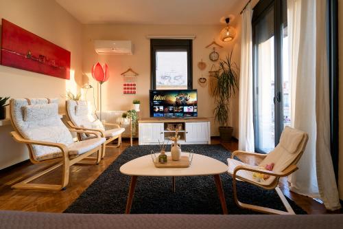 Urban Flat 2026 - At Central Square - Pet Friendly - 1000 Mbps Fiber Internet
