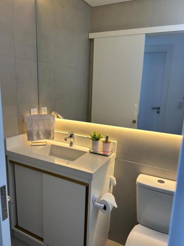 Et badeværelse på Apto com linda vista para o Mar