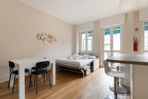 GuestHost - Bright Apartment Milan Gambara