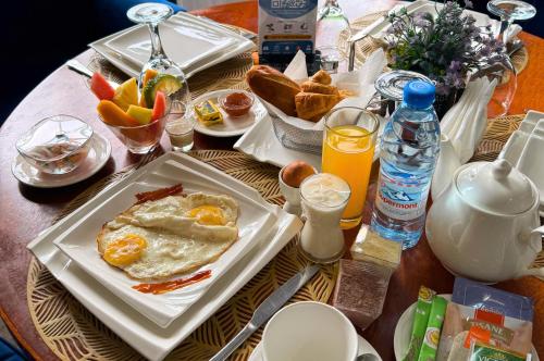 Mad på hotellet eller i nærheden