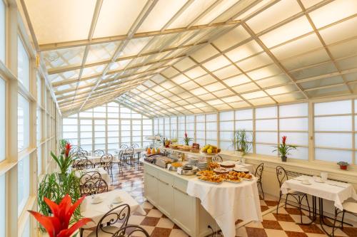 Mad på hotellet eller i nærheden