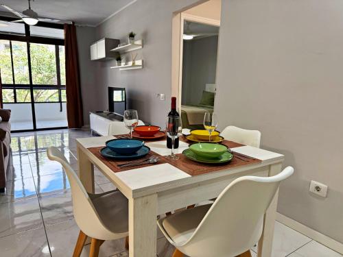 Las Americas 600 metres from the beach with 2 bedrooms and 2 bathrooms
