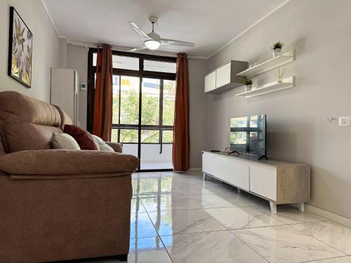 Las Americas 600 metres from the beach with 2 bedrooms and 2 bathrooms